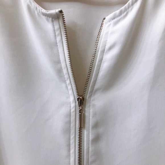 Zara: White zipper blouse — XS - Picture 3 of 5